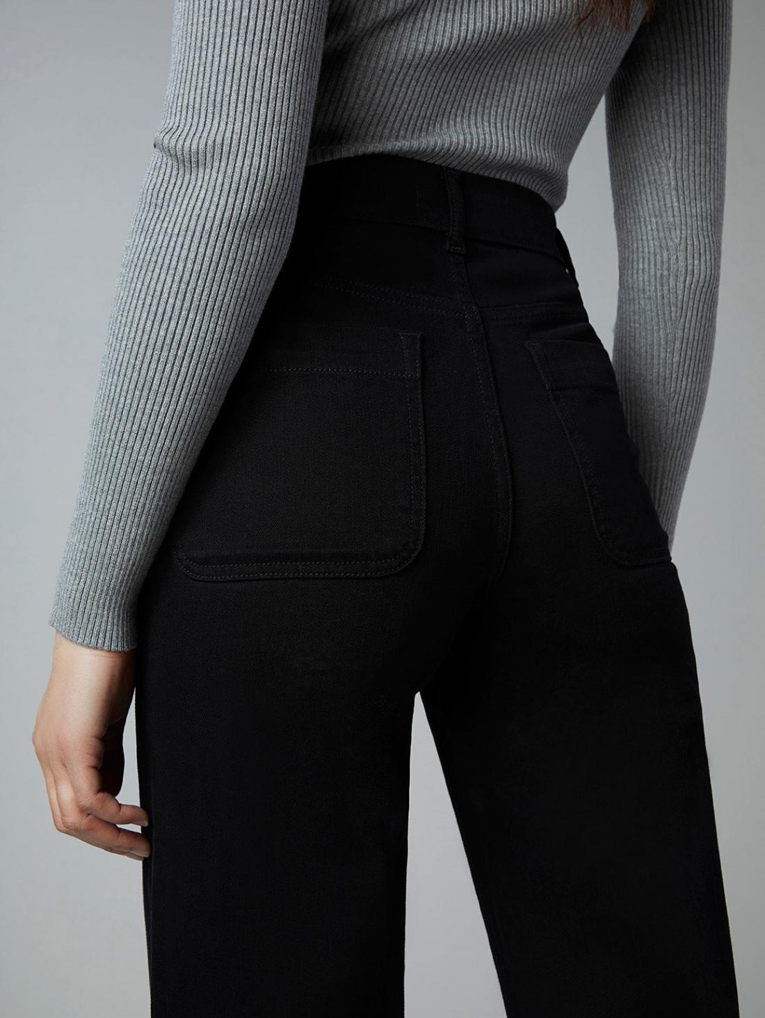 Zoom back Picture of a model wearing the DL1961 Wide Leg High Riser Vintage Black - CT Grace