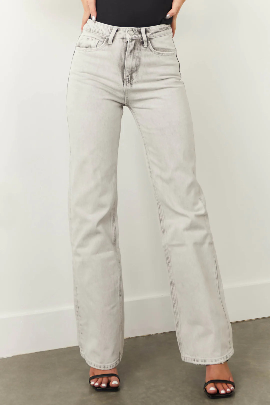 Zoom Picture of a model using the Velvet Heart Leslie 90's Vintage Flare - CT Grace