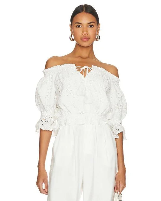 Picture of a model using the Line & Dot Gaia Top Off White - CT Grace