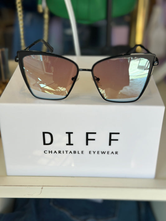 Diff Sunglasses  Becky Black and Flash Grey Gradient